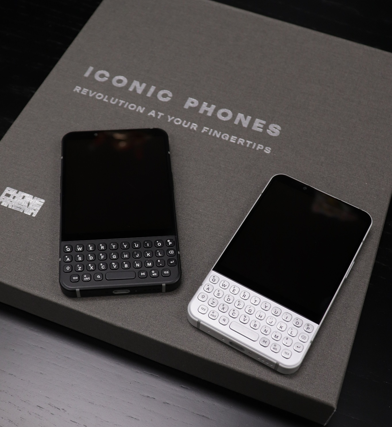 Minimal Phone 2 с OLED-дисплеем, физической QWERTY-клавиатурой и 12 ГБ ОЗУ привлек уже 1,6 млн долларов