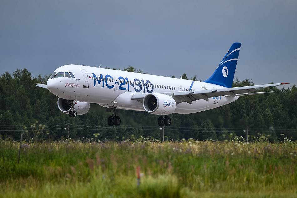 В России собрали второй серийный самолет МС-21-310 на замену Boeing и Airbus