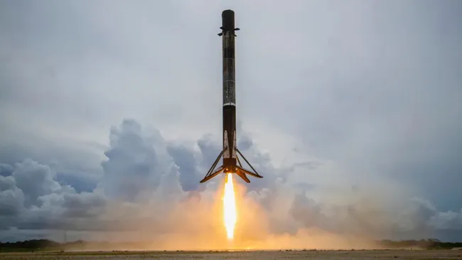 Создатели системы посадки Falcon 9 из SpaceX удостоены первой в истории премии Нила Армстронга