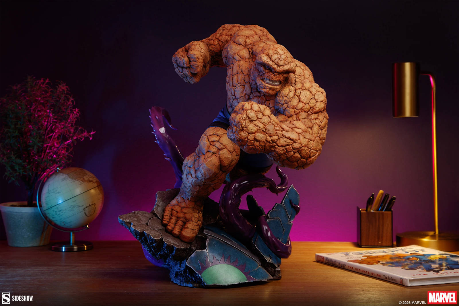Права на изображения принадлежат Sideshow Collectibles и Marvel
