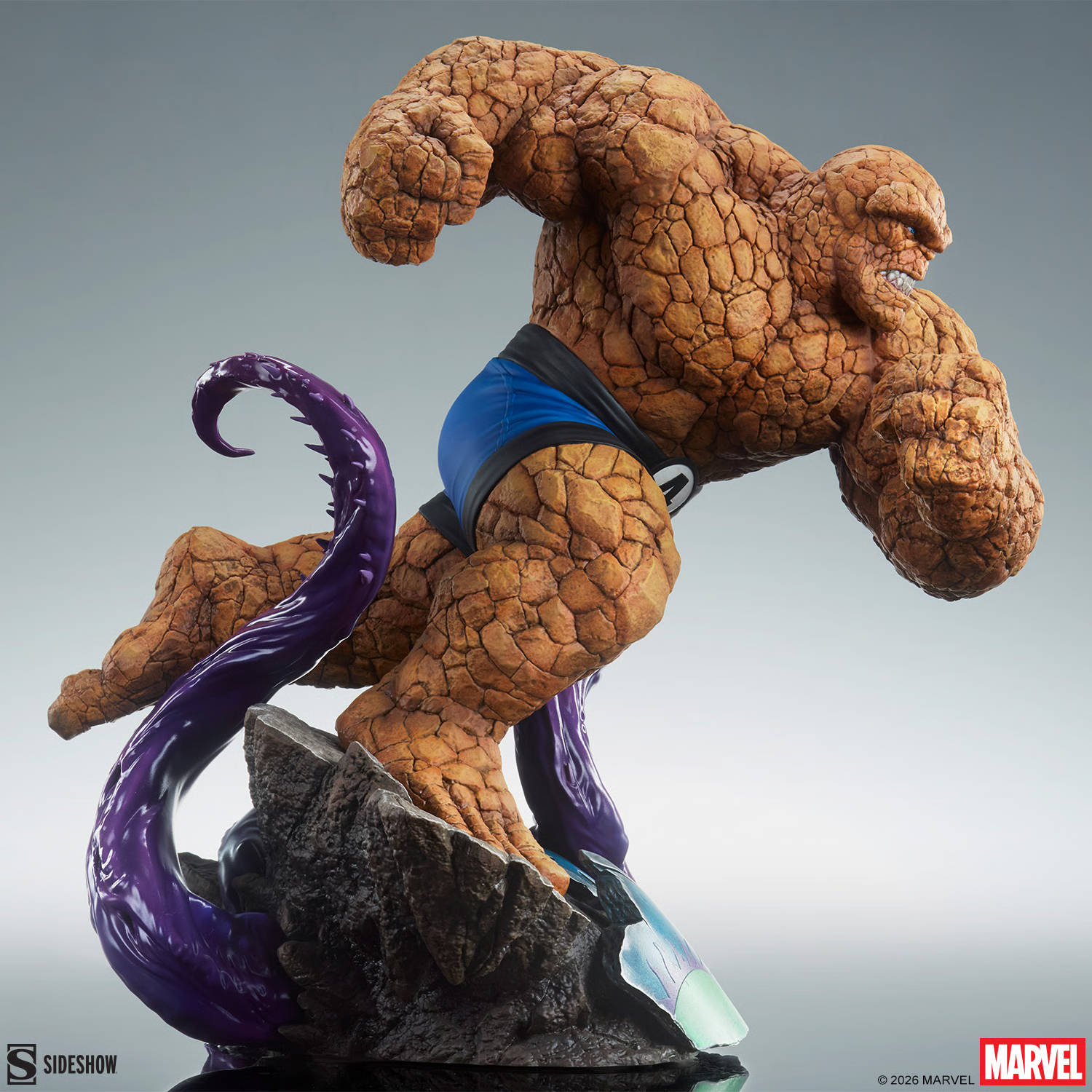 Права на изображения принадлежат Sideshow Collectibles и Marvel