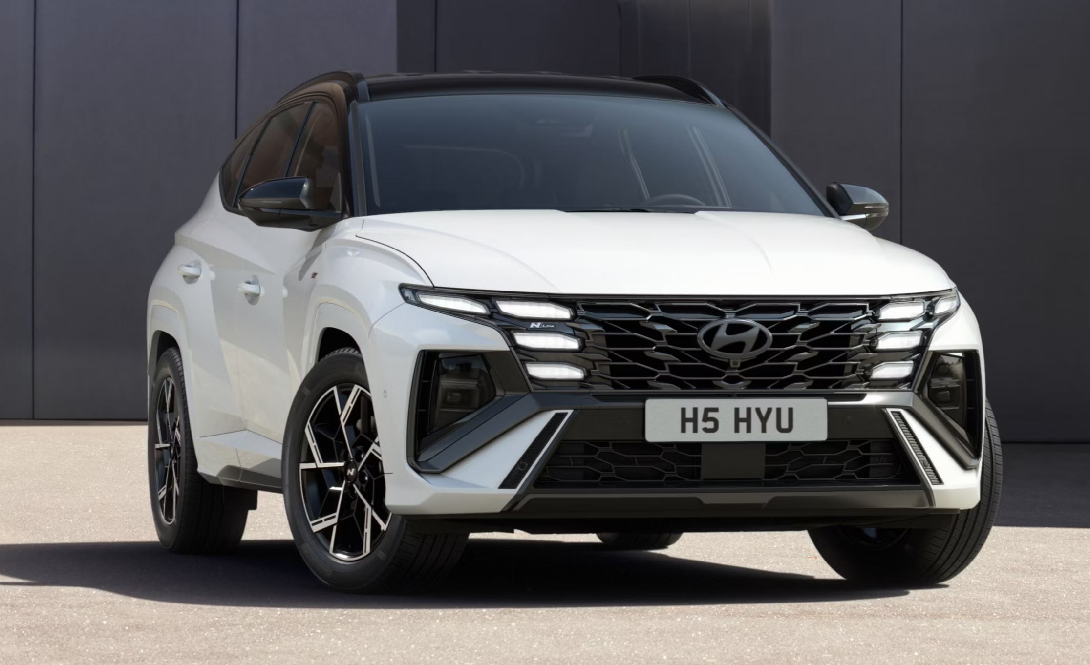 Hyundai Tucson стал дешевле в России на 740 тыс. рублей, Hyundai Santa Fe подешевел на 1 млн рублей…