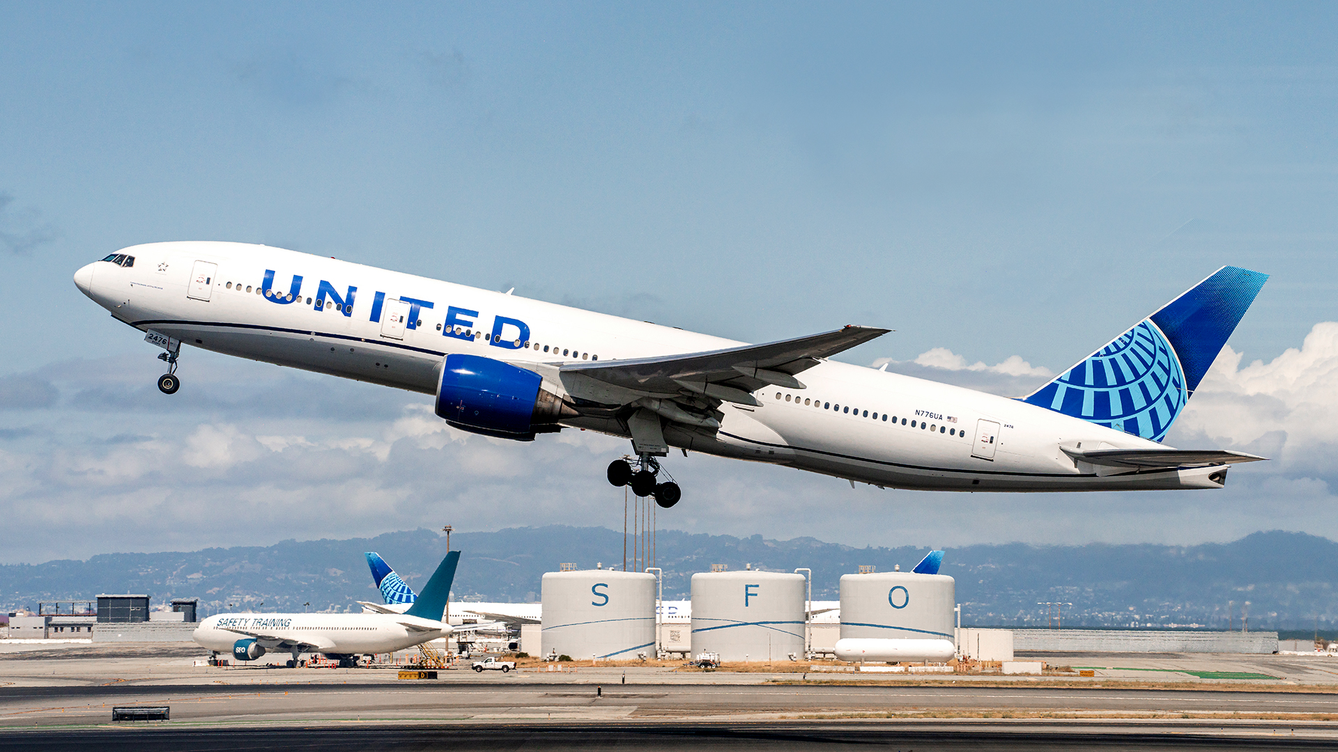 United Airlines ускоряет внедрение спутникового интернета Starlink: к концу 2026 года Starlink подк…