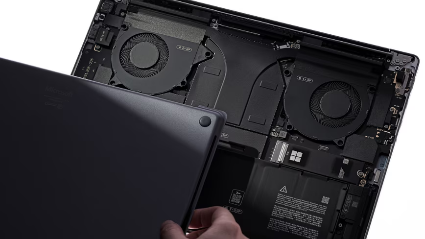 Microsoft заявила о двукратном превосходстве нового ноутбука над MacBook Pro