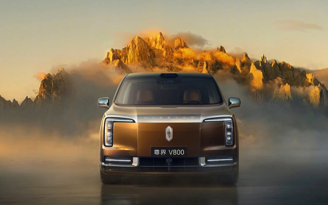 Три машины — три поломки: у китайского минивэна Maextro V800 за 1 млн юаней (примерно 13 млн рублей…
