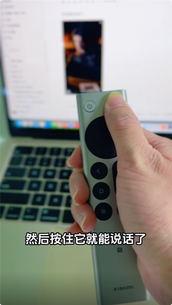 Пульт Xiaomi за $9 активно используют не только с ТВ: он позволяет диктовать запросы нейросетям и у…