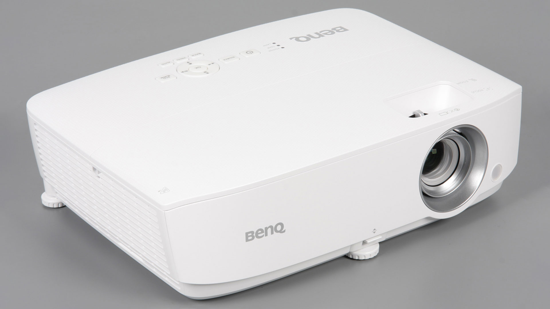 Обзор недорогого Full HD DLP-проектора BenQ W1050 для домашнего кинотеатра