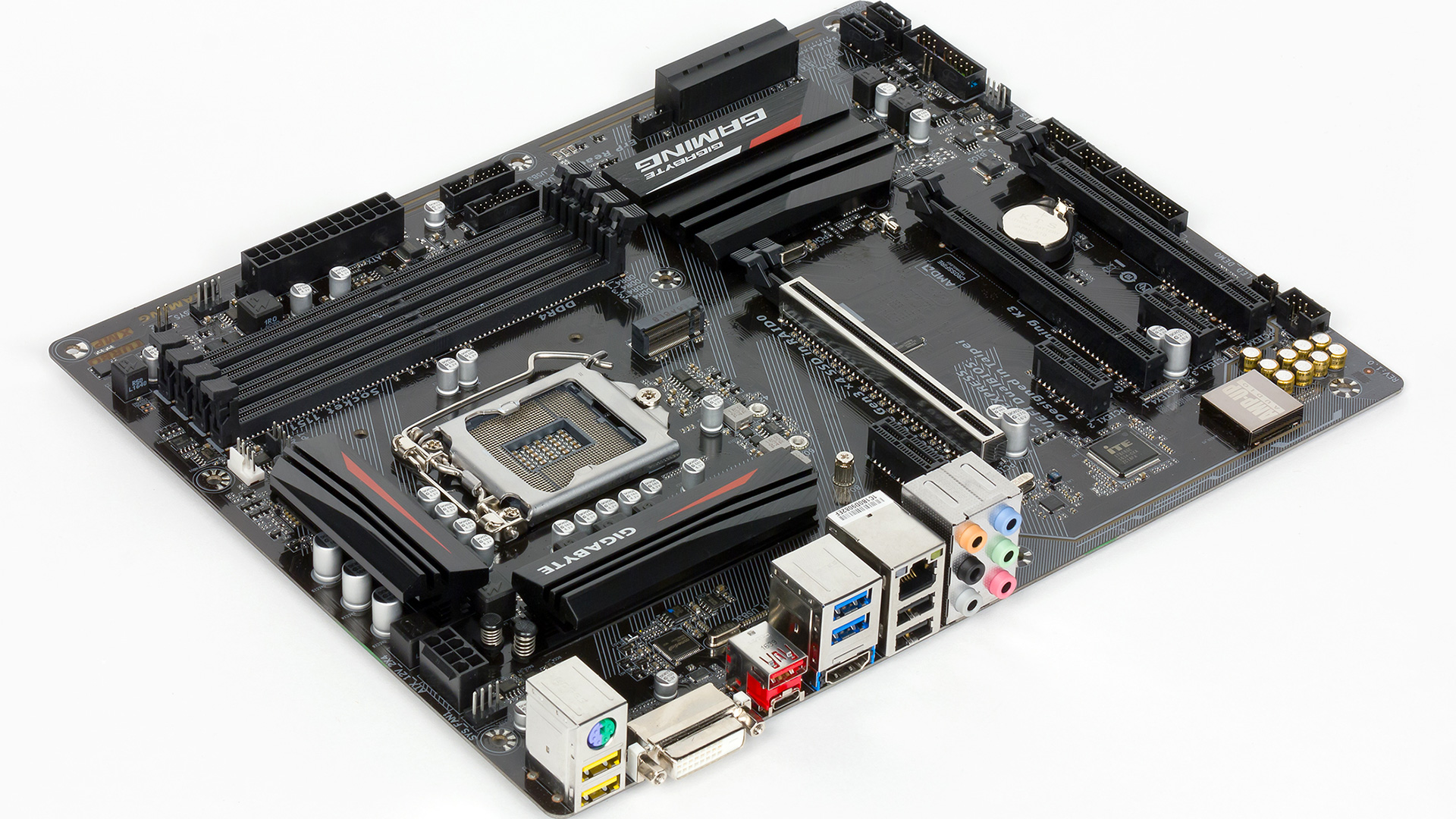 Обзор материнской платы Gigabyte GA-Z270-Gaming K3 c возможностью подъема напряжения на USB-портах